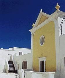 We are continually refining and adding to our portfolio of Nice Places to stay in Italy, so visit our site regularly to find somewhere just that little bit special. All our places to stay are presented with photos and descriptions taken and selected by us personally to give an impression as true to the reality as we can. All places are chosen by our team here in Italy for their combination of price, quality, charm and location. We work in partnership with family run hotels, guest houses and self-catering accommodations. This is NOT an unverified 'web portal' or online directory - we select only those places which we believe make excellent places to base a 1 week holiday or longer.